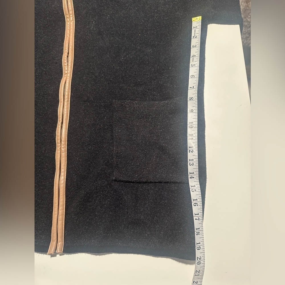 lysse sweater jacket black/gray and tan size L/XL - Picture 7 of 7